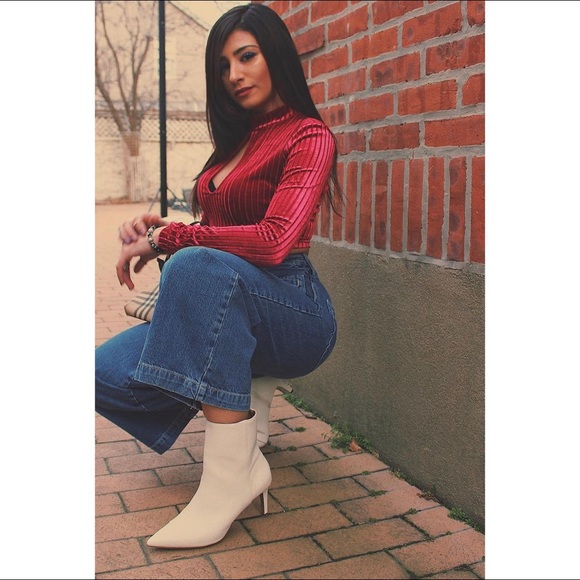 We The Free Denim - Cute denim wide leg high waisted jeans 💙